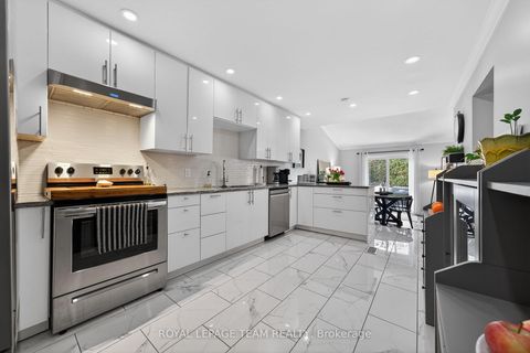 Photo 11 at 141 Acklam Terrace, Morgan's Grant/South March, Kanata