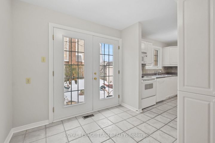 Photo 12 at 87 - 386 Kintyre Private, Nepean (Carleton Square), Ottawa