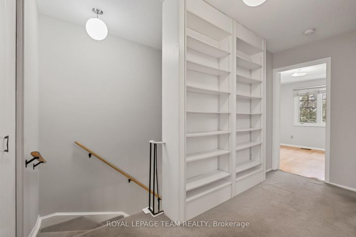 Photo 13 at 87 - 386 Kintyre Private, Nepean (Carleton Square), Ottawa