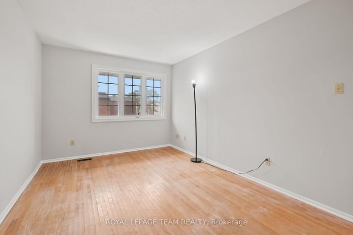 Photo 15 at 87 - 386 Kintyre Private, Nepean (Carleton Square), Ottawa