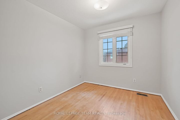 Photo 19 at 87 - 386 Kintyre Private, Nepean (Carleton Square), Ottawa