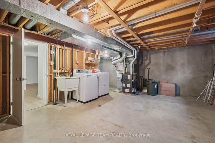 Photo 27 at 87 - 386 Kintyre Private, Nepean (Carleton Square), Ottawa