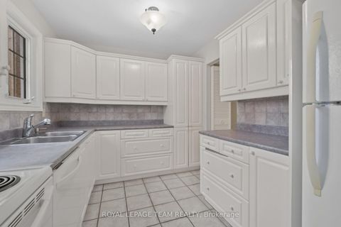 Photo 10 at 87 - 386 Kintyre Private, Nepean (Carleton Square), Ottawa