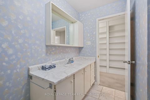 Photo 17 at 87 - 386 Kintyre Private, Nepean (Carleton Square), Ottawa