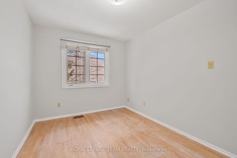 Photo 23 at 87 - 386 Kintyre Private, Nepean (Carleton Square), Ottawa
