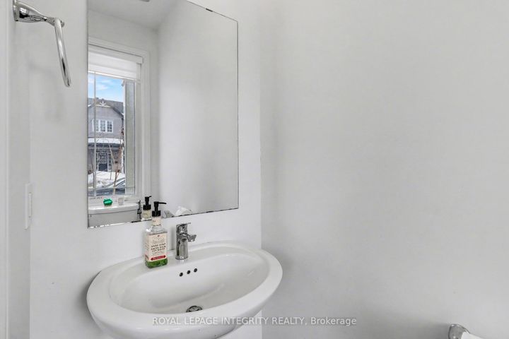 Photo 2 at 105 Mesa Drive, Nepean (Half Moon Bay), Ottawa