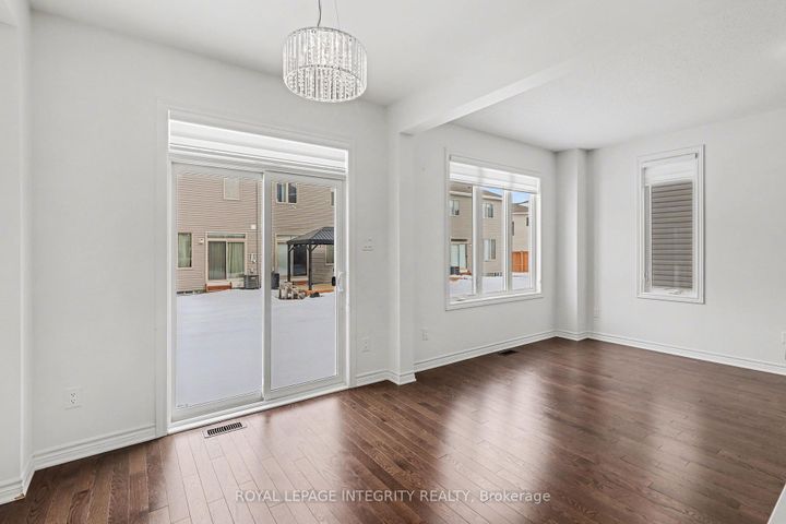 Photo 8 at 105 Mesa Drive, Nepean (Half Moon Bay), Ottawa