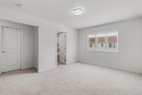 Photo 13 at 105 Mesa Drive, Nepean (Half Moon Bay), Ottawa