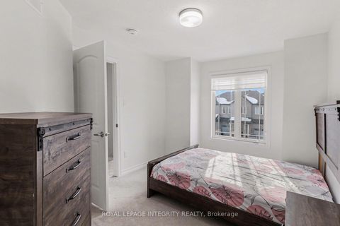 Photo 16 at 105 Mesa Drive, Nepean (Half Moon Bay), Ottawa