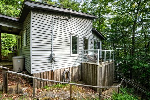 Photo 1 at 7 Scarlett Lane, Rideau Lakes (North Crosby) Twp, Rideau Lakes