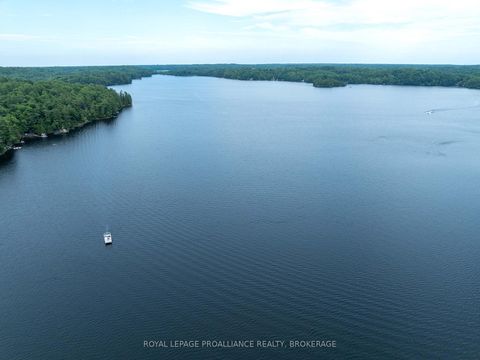 Photo 3 at 7 Scarlett Lane, Rideau Lakes (North Crosby) Twp, Rideau Lakes