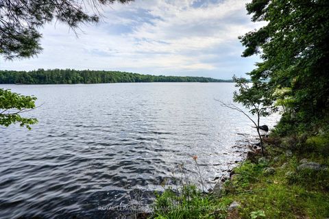 Photo 11 at 7 Scarlett Lane, Rideau Lakes (North Crosby) Twp, Rideau Lakes