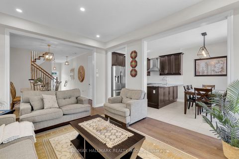 Photo 11 at 229 Meadowbreeze Drive, Emerald Meadows/Trailwest, Kanata