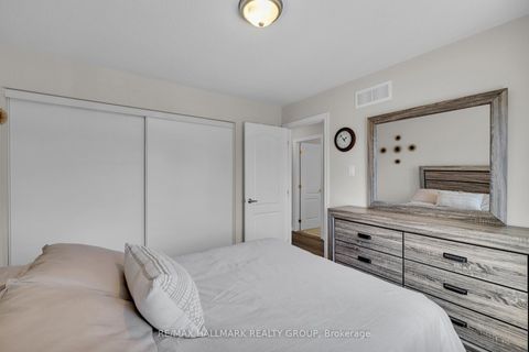 Photo 35 at 229 Meadowbreeze Drive, Emerald Meadows/Trailwest, Kanata