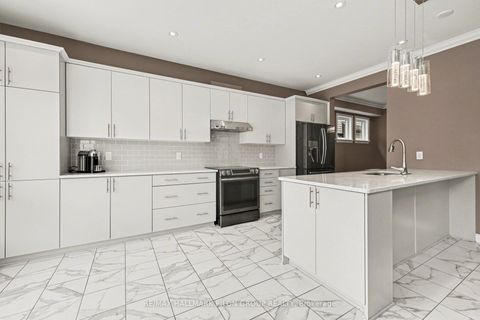 Photo 5 at 266 Shinleaf Crescent, Mer Bleue/Bradley Estates/Anderson Park, Orleans