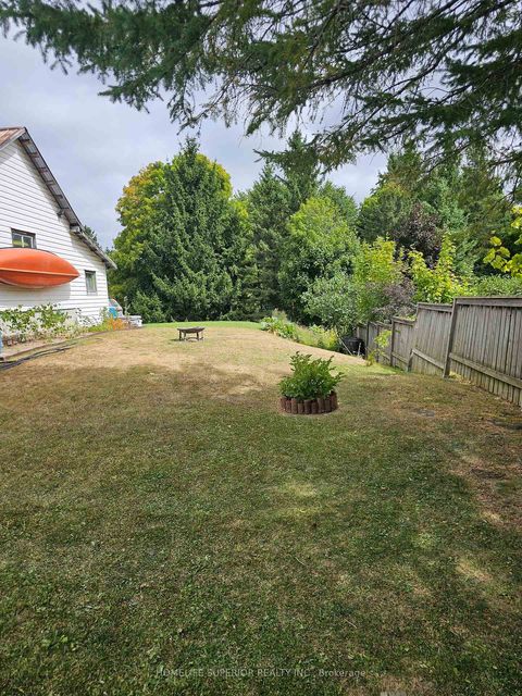 Photo 5 at 98 Paul Drive, Lanark Highlands (Lanark) Twp, Lanark Highlands