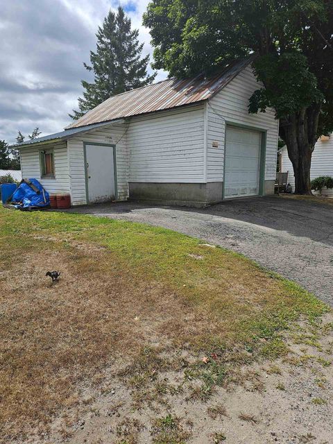 Photo 6 at 98 Paul Drive, Lanark Highlands (Lanark) Twp, Lanark Highlands