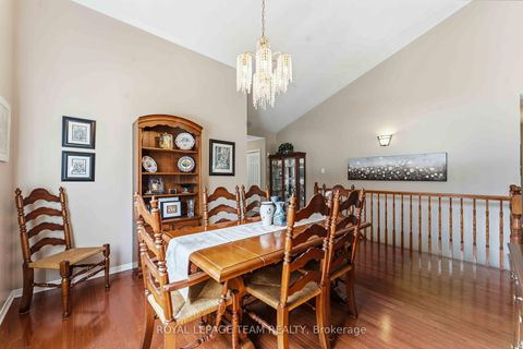 Photo 4 at 45 Burnstead Crescent, Emerald Meadows/Trailwest, Kanata