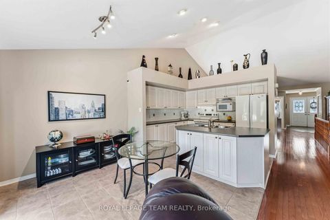 Photo 14 at 45 Burnstead Crescent, Emerald Meadows/Trailwest, Kanata