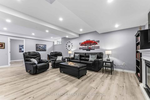 Photo 31 at 45 Burnstead Crescent, Emerald Meadows/Trailwest, Kanata