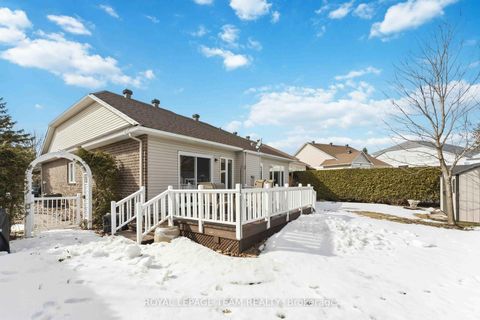 Photo 41 at 45 Burnstead Crescent, Emerald Meadows/Trailwest, Kanata