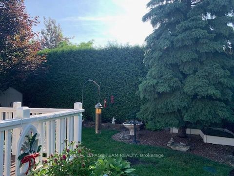 Photo 47 at 45 Burnstead Crescent, Emerald Meadows/Trailwest, Kanata