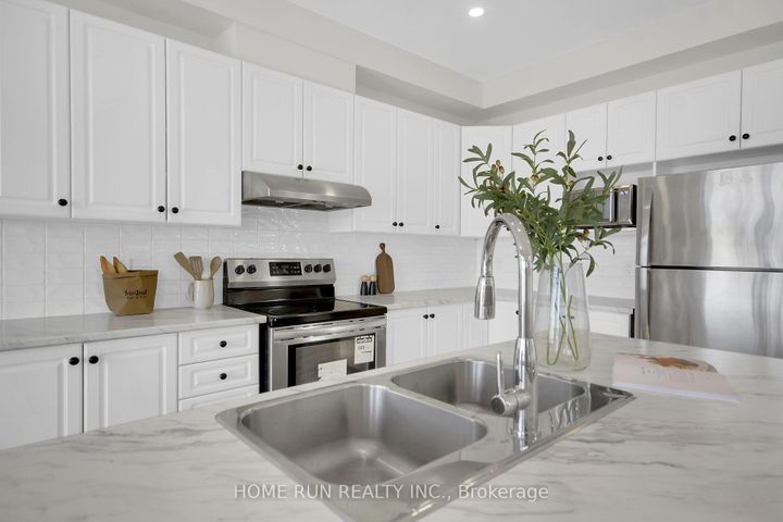 Photo 6 at 157 Bending Way, Nepean (Hearts Desire), Ottawa