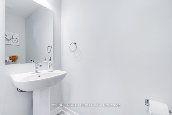 Photo 5 at 702 Hydrus Private, Nepean (Half Moon Bay), Ottawa