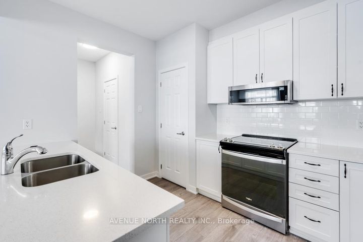 Photo 7 at 702 Hydrus Private, Nepean (Half Moon Bay), Ottawa