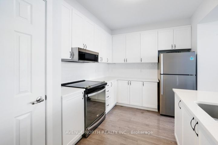 Photo 10 at 702 Hydrus Private, Nepean (Half Moon Bay), Ottawa