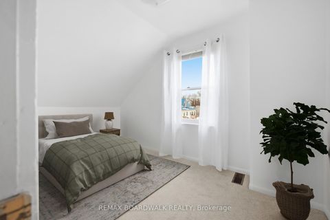 Photo 8 at 33-35 Victoria Street, Carleton Place