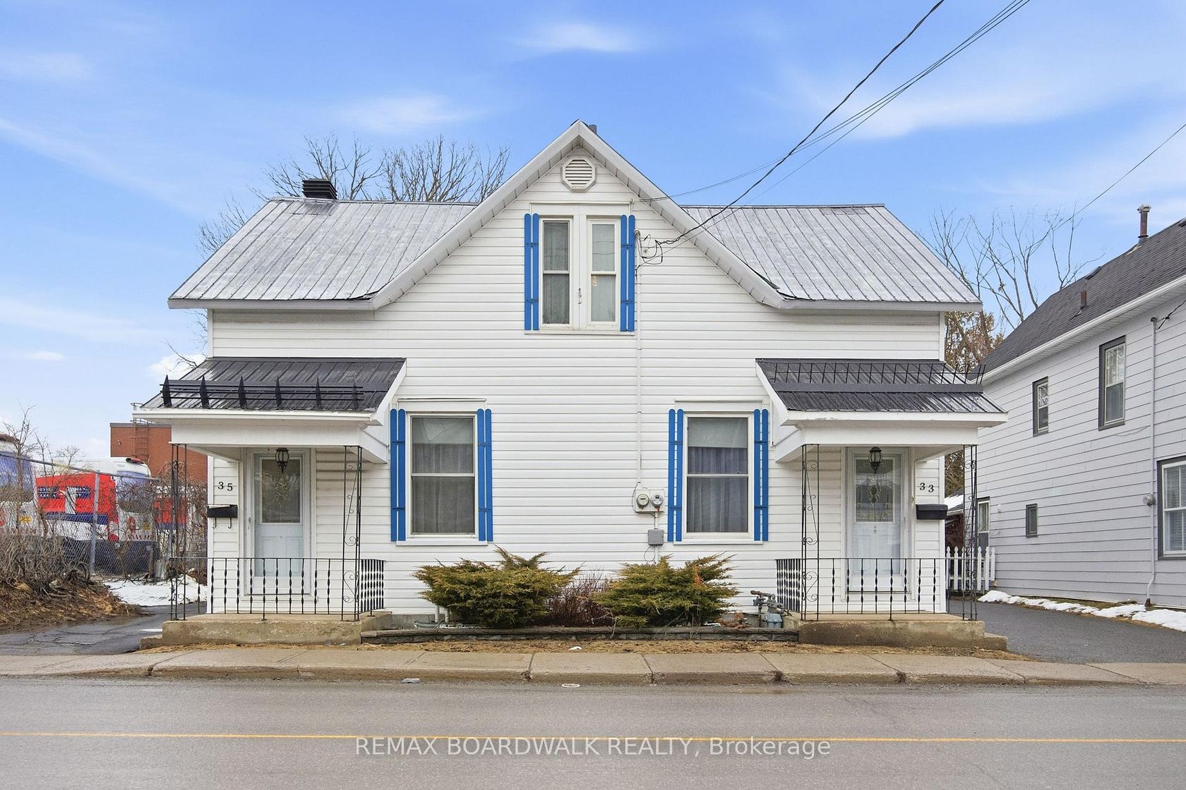 33-35 Victoria Street, Carleton Place 2