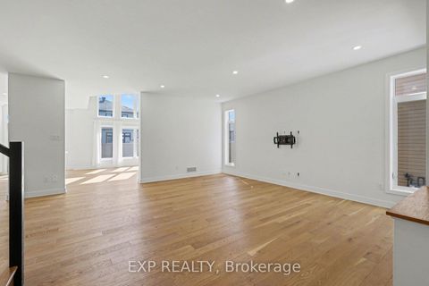 Photo 4 at 40 Baldcypress Way, Emerald Meadows/Trailwest, Kanata