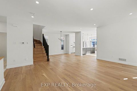 Photo 8 at 40 Baldcypress Way, Emerald Meadows/Trailwest, Kanata