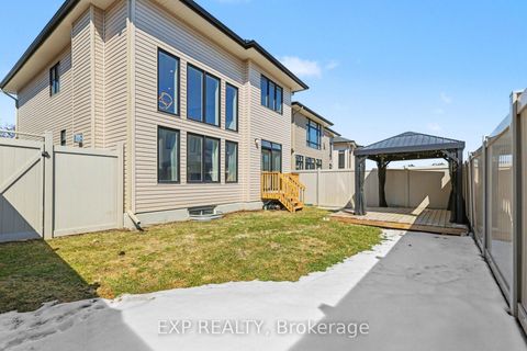 Photo 44 at 40 Baldcypress Way, Emerald Meadows/Trailwest, Kanata