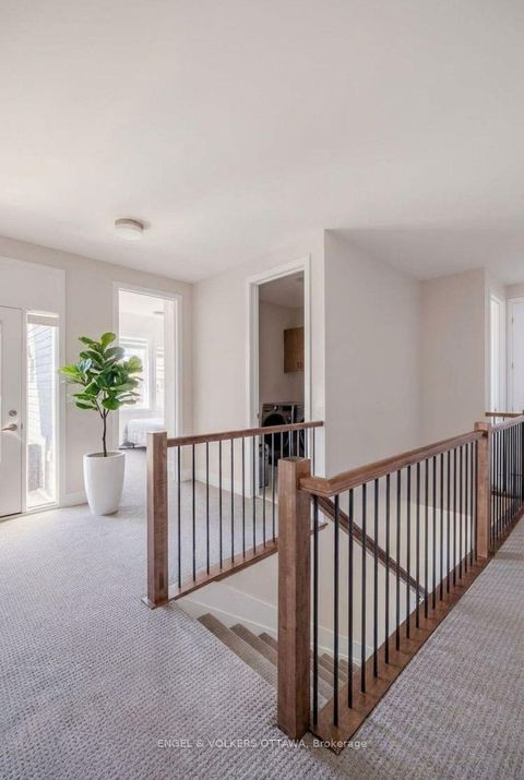 Photo 6 at 660 Terrier Circle S, Goulbourn Twp From Franktown Rd/South To Rideau, Stittsville