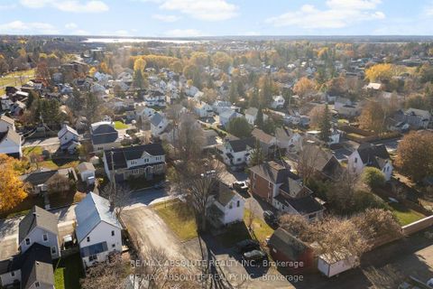 Photo 8 at 27 MacDonald Street S, Arnprior