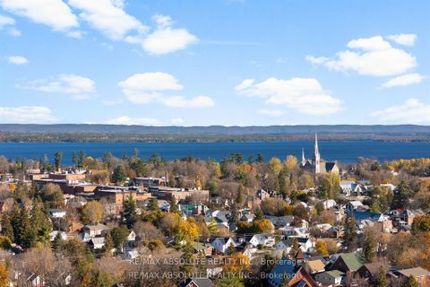 Photo 9 at 27 MacDonald Street S, Arnprior