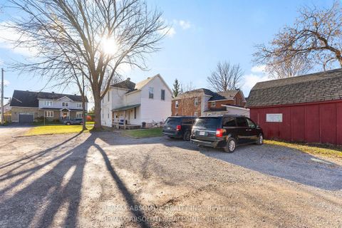 Photo 10 at 27 MacDonald Street S, Arnprior