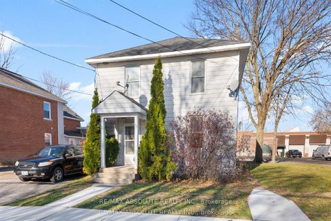 Photo 12 at 27 MacDonald Street S, Arnprior