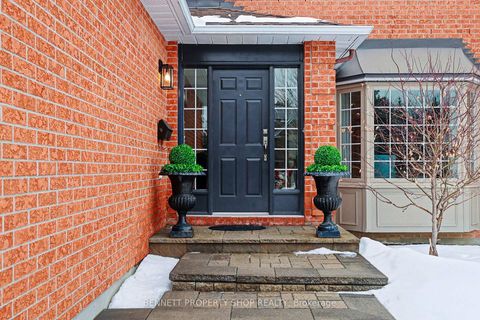 Photo 2 at 12 Sherk Crescent, Kanata Lakes/Heritage Hills, Kanata