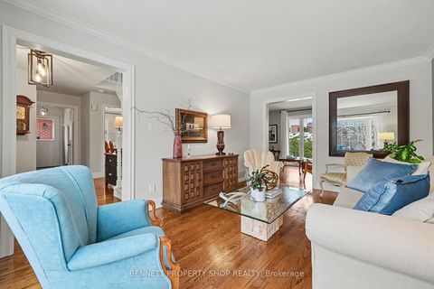 Photo 5 at 12 Sherk Crescent, Kanata Lakes/Heritage Hills, Kanata