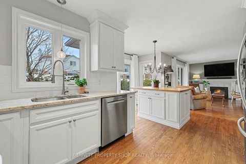 Photo 13 at 12 Sherk Crescent, Kanata Lakes/Heritage Hills, Kanata