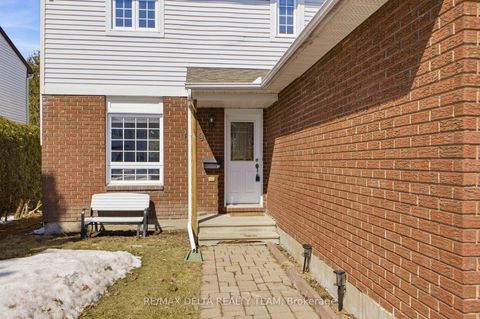 Photo 2 at 609 Wilkie Drive, Fallingbrook/Pineridge, Orleans