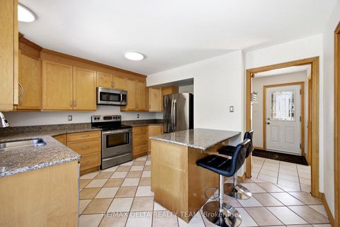 Photo 5 at 609 Wilkie Drive, Fallingbrook/Pineridge, Orleans