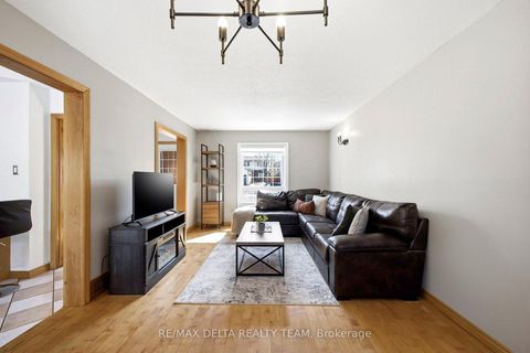 Photo 10 at 609 Wilkie Drive, Fallingbrook/Pineridge, Orleans