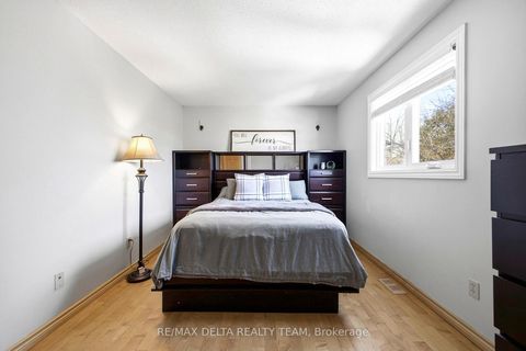 Photo 18 at 609 Wilkie Drive, Fallingbrook/Pineridge, Orleans