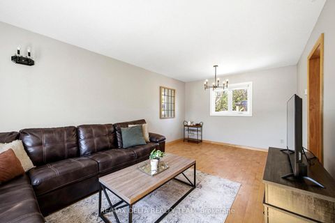 Photo 20 at 609 Wilkie Drive, Fallingbrook/Pineridge, Orleans