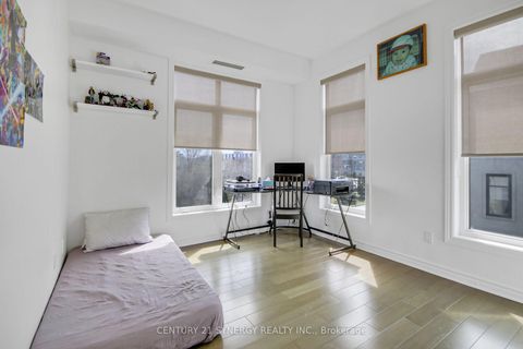 Photo 18 at 7 - 50 Prestige Circle, Chatelaine Village, Orleans