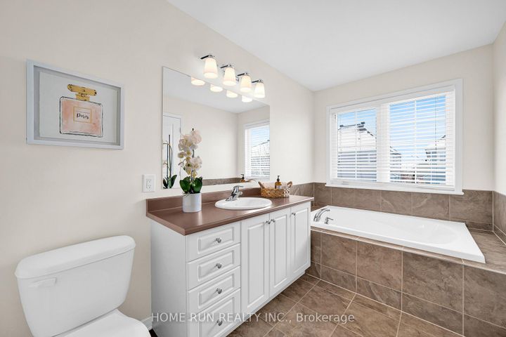 Photo 30 at 636 Pamplona Private, Nepean (Stonebridge), Ottawa